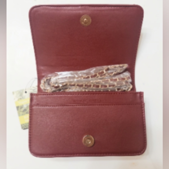 Badgley Mischka NWT plum crossbody bag - Picture 3 of 6